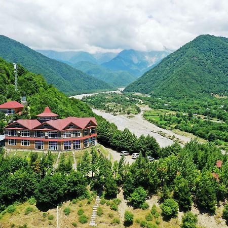 Kungut Hotel & Restaurant Şǝki Extérieur photo