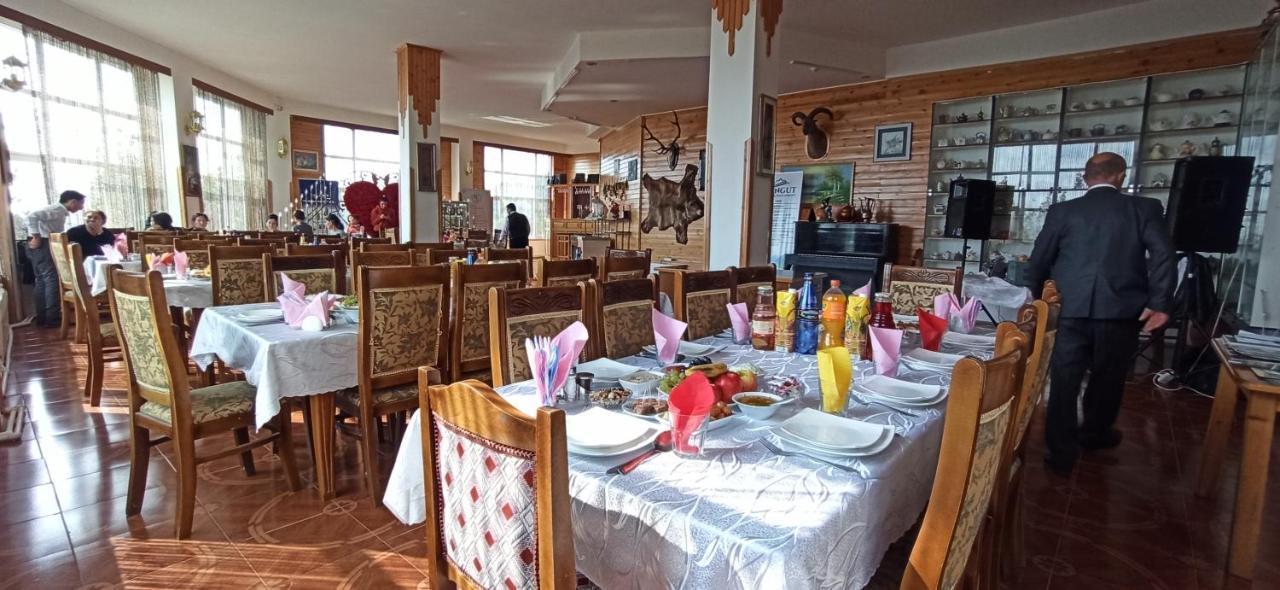 Kungut Hotel & Restaurant Şǝki Extérieur photo