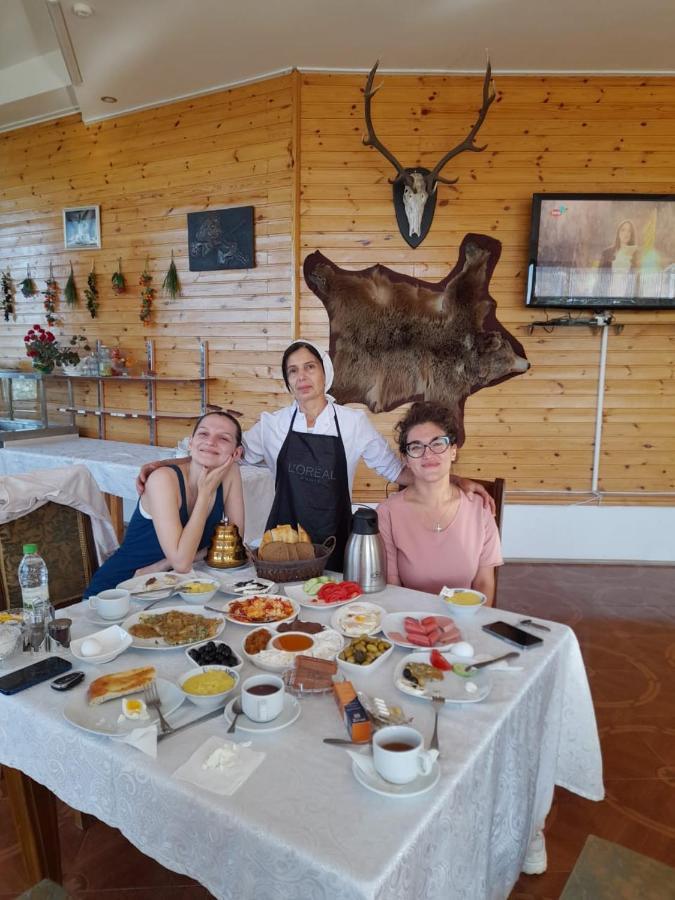 Kungut Hotel & Restaurant Şǝki Extérieur photo