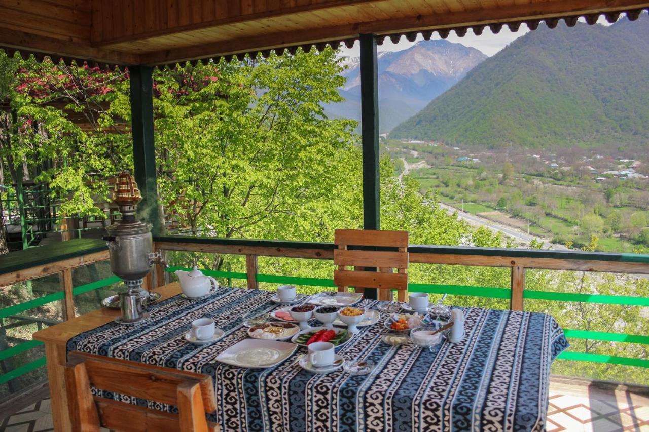 Kungut Hotel & Restaurant Şǝki Extérieur photo