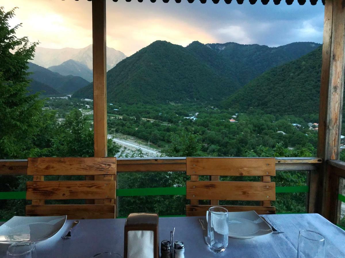 Kungut Hotel & Restaurant Şǝki Extérieur photo